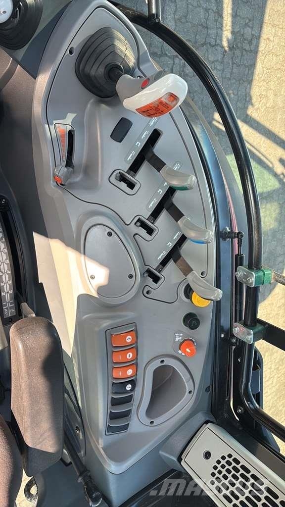 McCormick X5.110 Efficient الجرارات