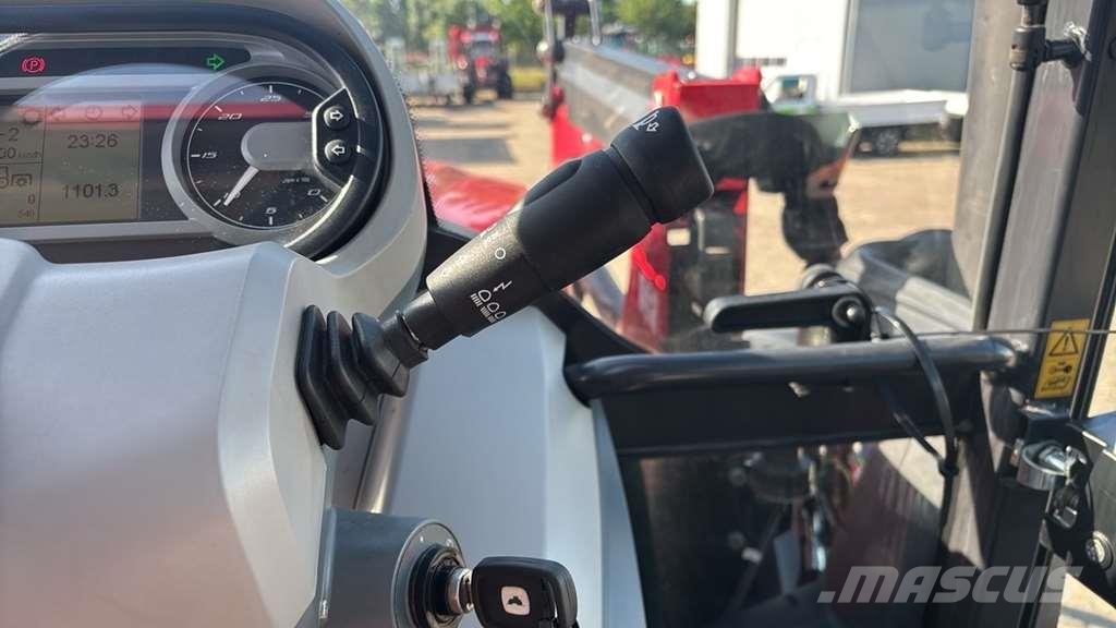 McCormick X5.110 Efficient الجرارات