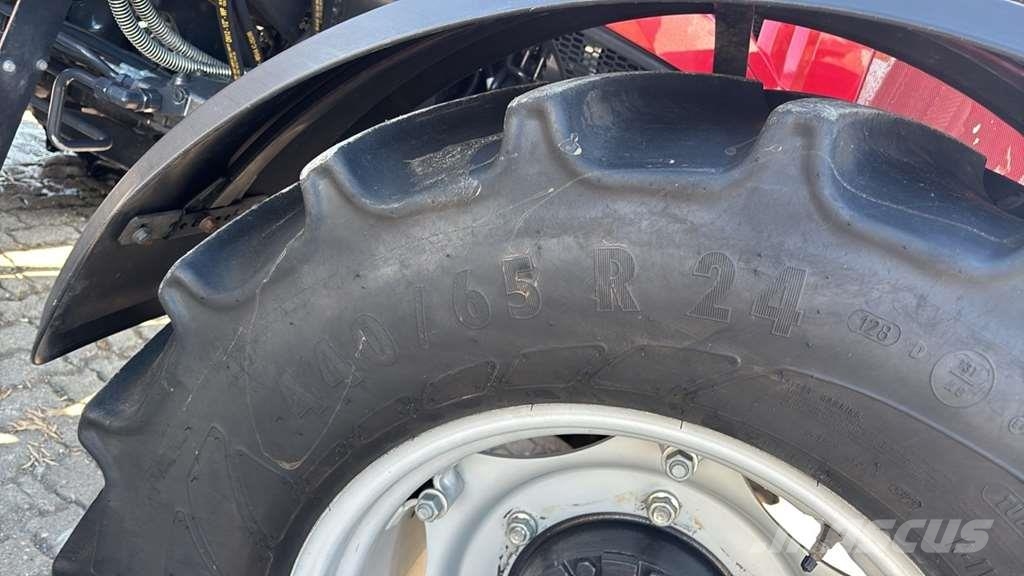 McCormick X5.110 Efficient الجرارات