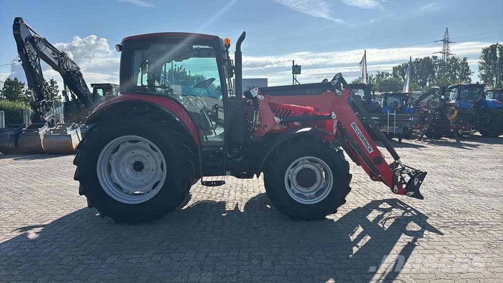 McCormick X5.110 Efficient الجرارات
