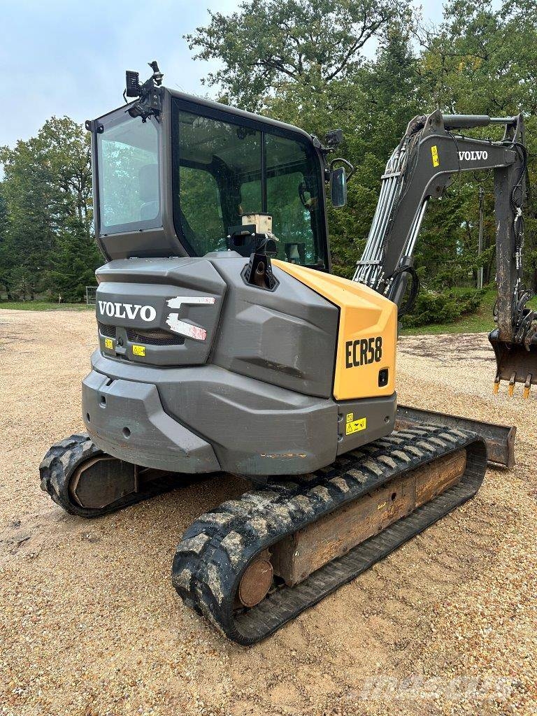 Volvo ECR 58 F 小型挖土機/掘鑿機<7t(小型挖掘機)