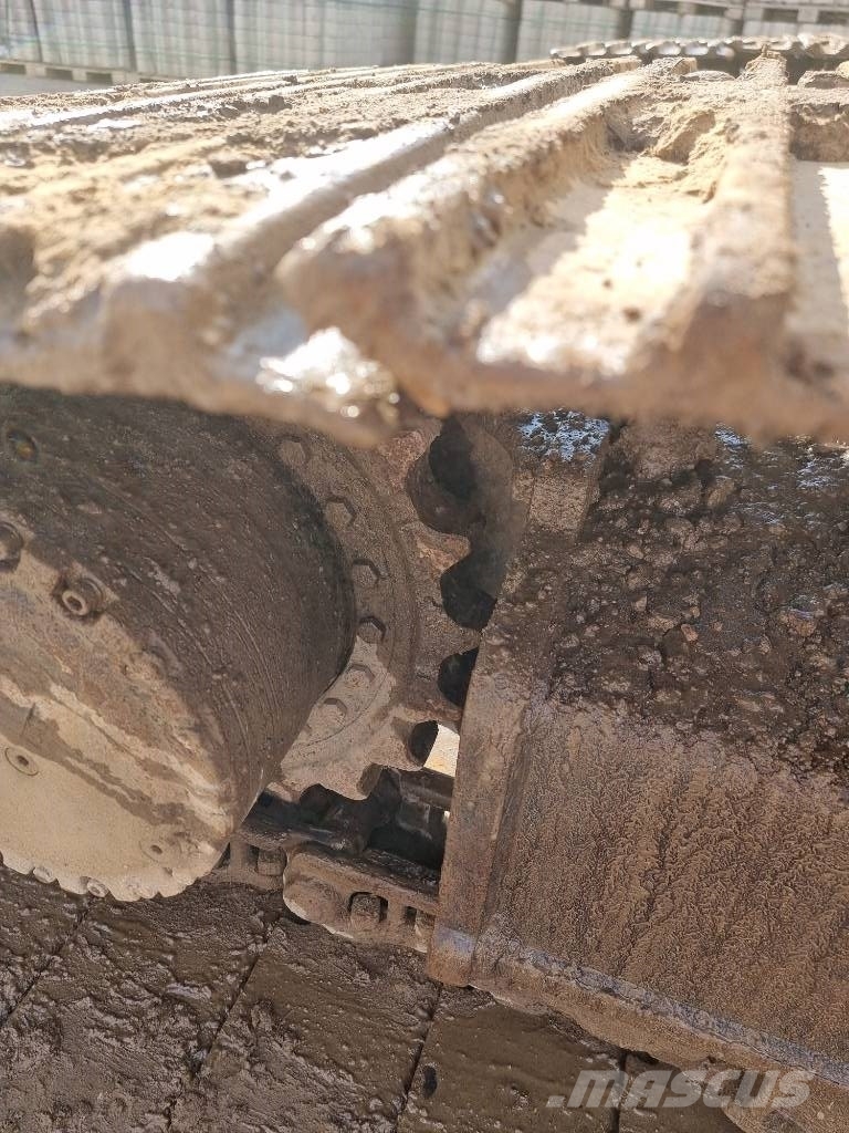 New Holland 215B Crawler excavators
