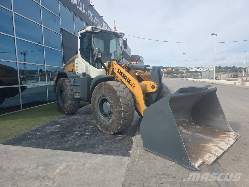 Liebherr L 538 لوادر بعجل