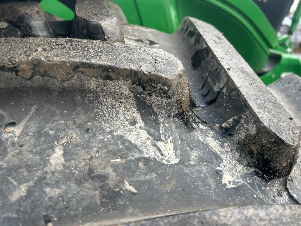 John Deere 6R 165 Traktori