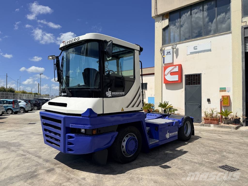 Terberg RT 223 ターミナルトラクター