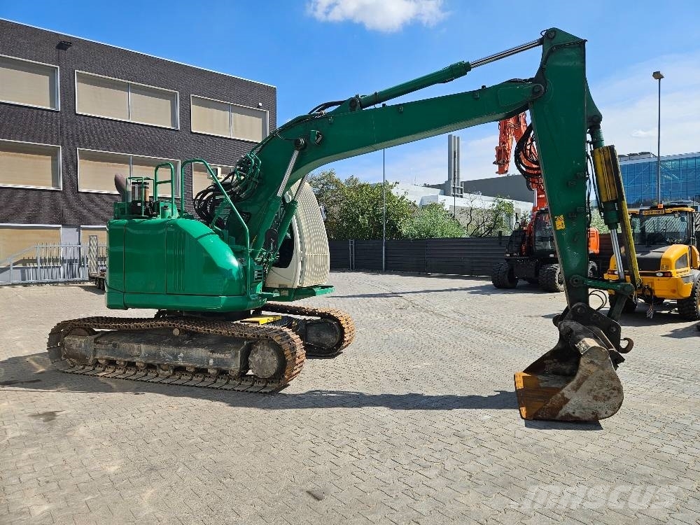 Hitachi ZX135US 履带挖掘机