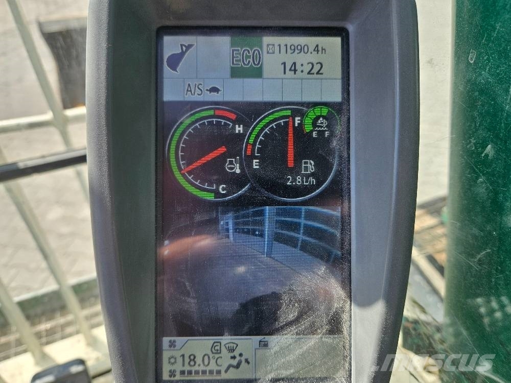 Hitachi ZX135US 履带挖掘机