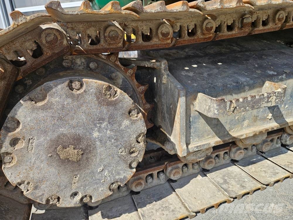 Hitachi ZX135US 履带挖掘机