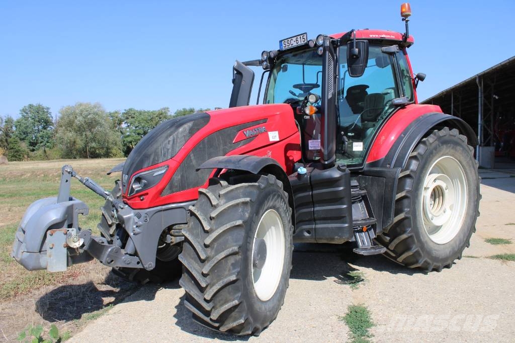 Valtra T 234 Traktorok