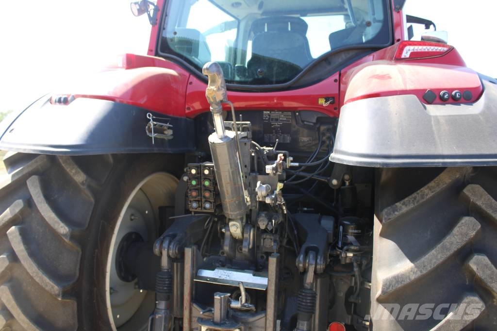 Valtra T 234 Traktorok