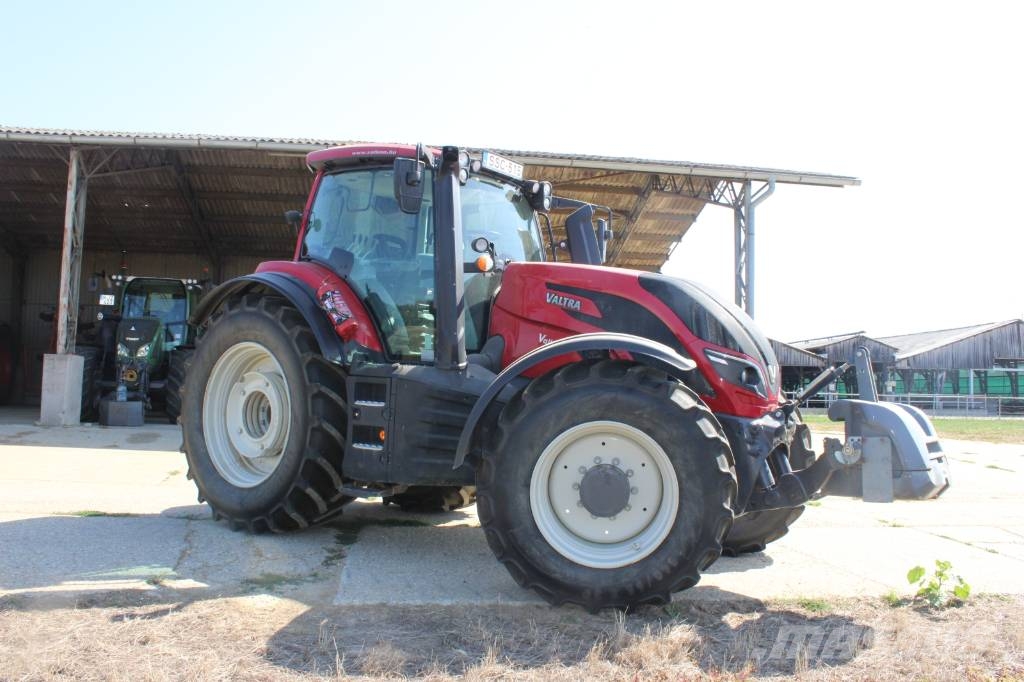 Valtra T 234 Traktorok