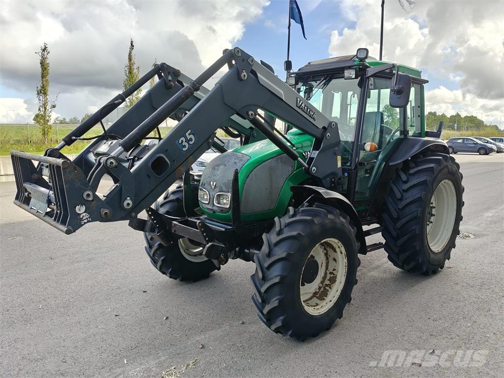 Valtra A92 Tractores