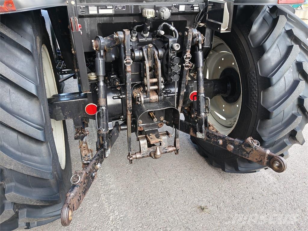Valtra A92 Tractores