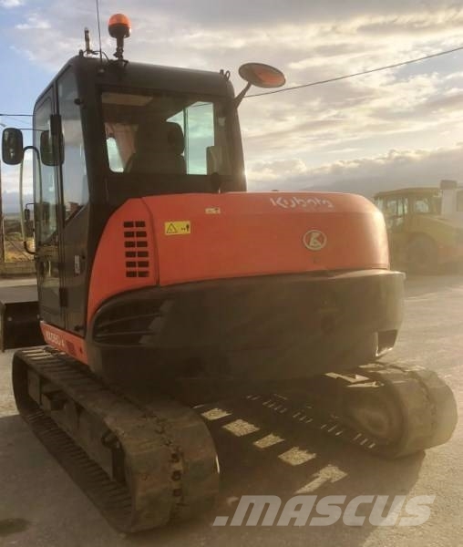 Kubota KX 080-4 中型挖掘机