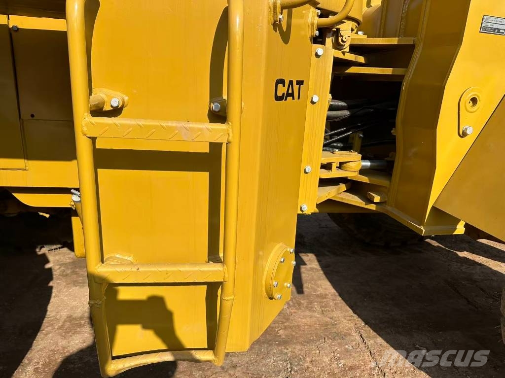 CAT 966D Wielladers