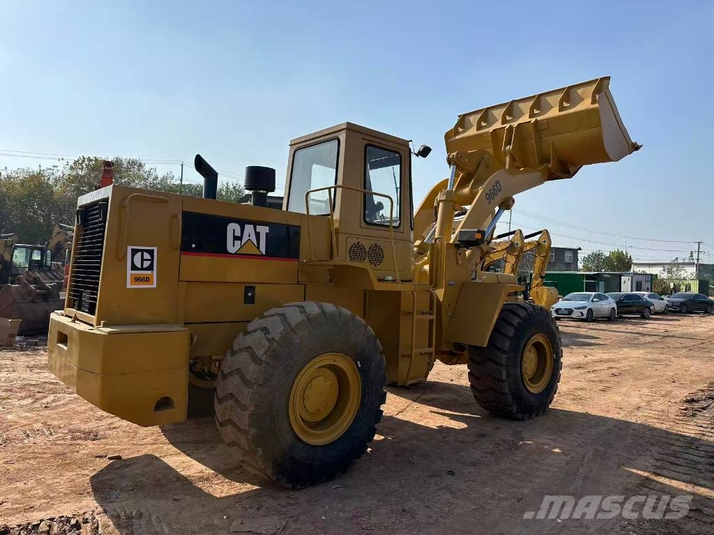 CAT 966D Wielladers
