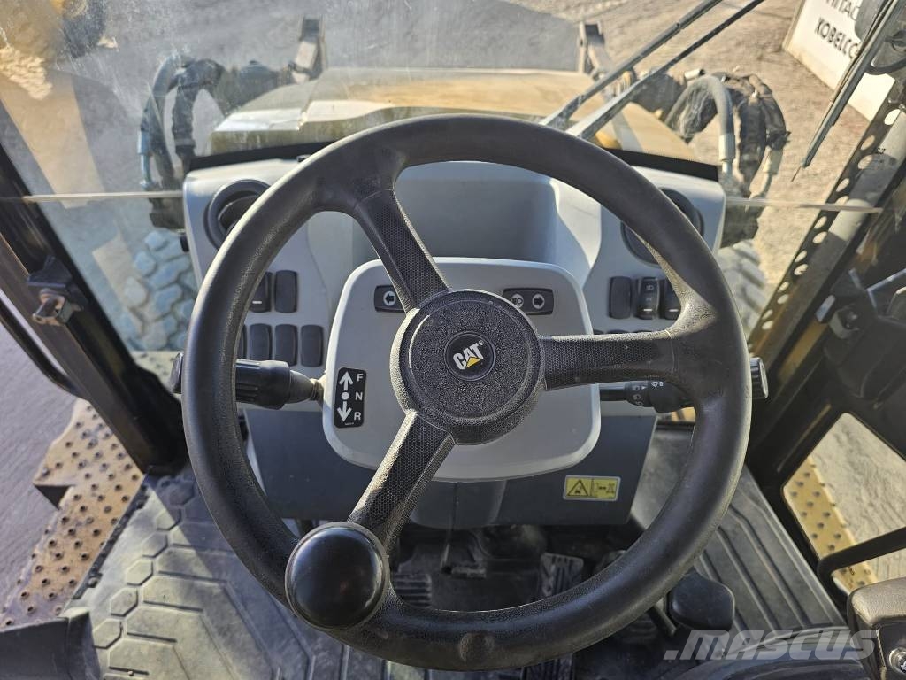 CAT 432 F Rovokopači