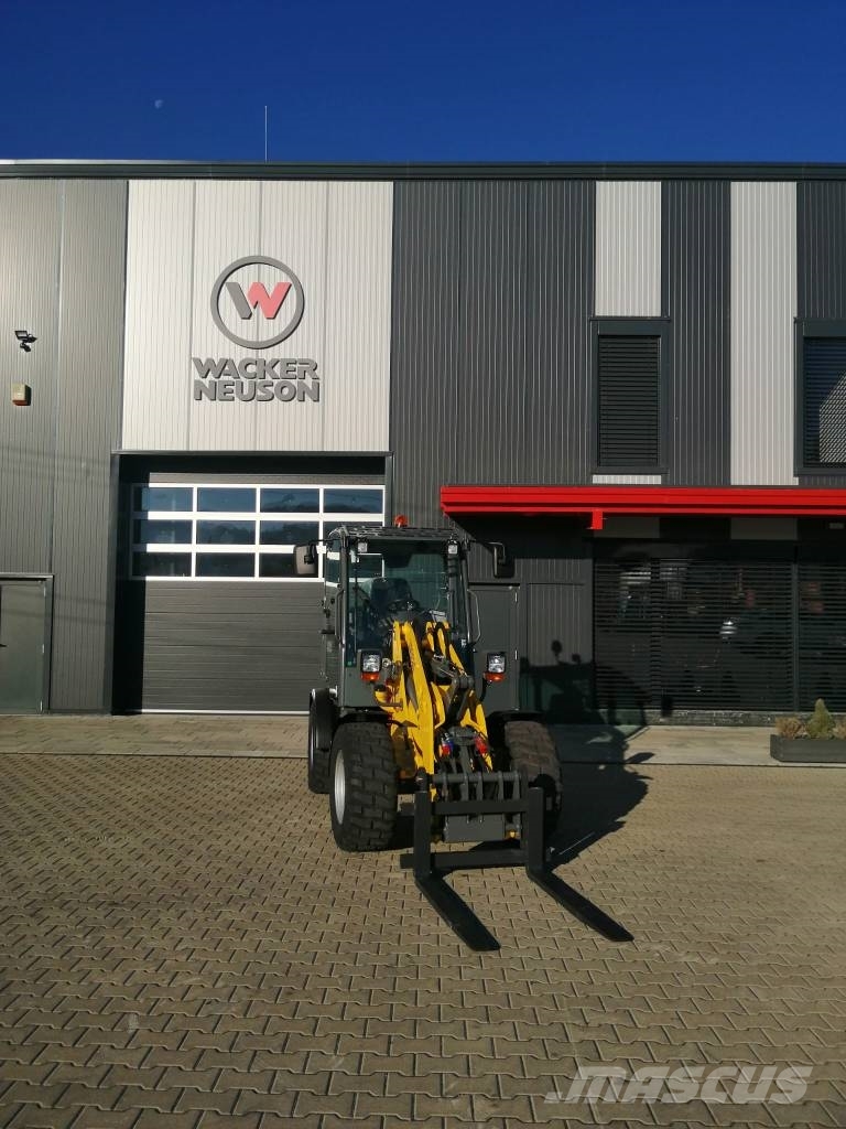 Wacker Neuson WL38 لوادر بعجل