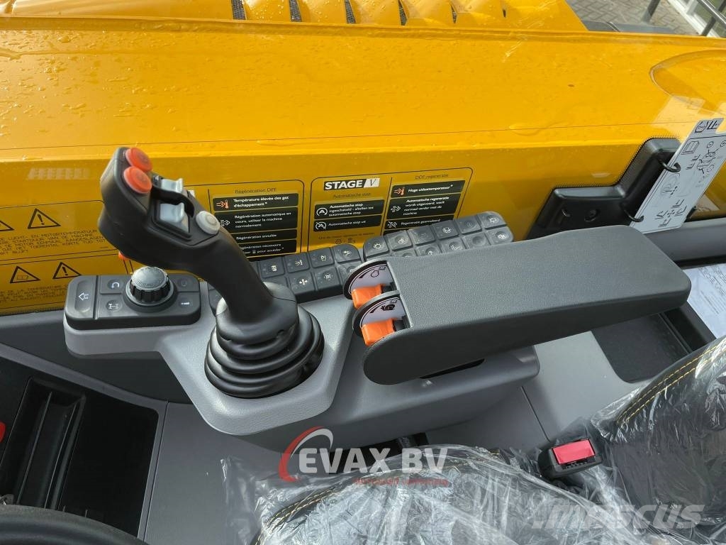JCB 542-70 AgriXtra Tarimsal teleskopik yükleyiciler