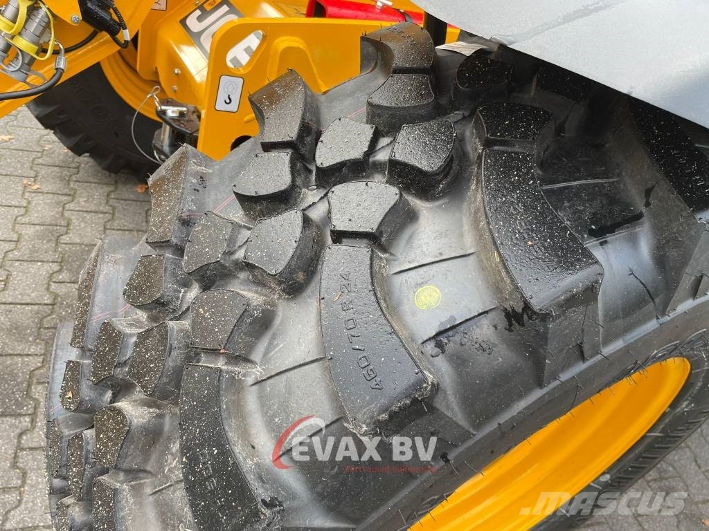JCB 542-70 AgriXtra Tarimsal teleskopik yükleyiciler