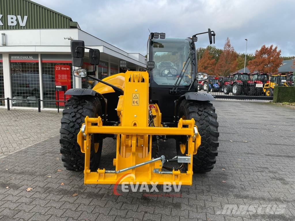 JCB 542-70 AgriXtra Tarimsal teleskopik yükleyiciler