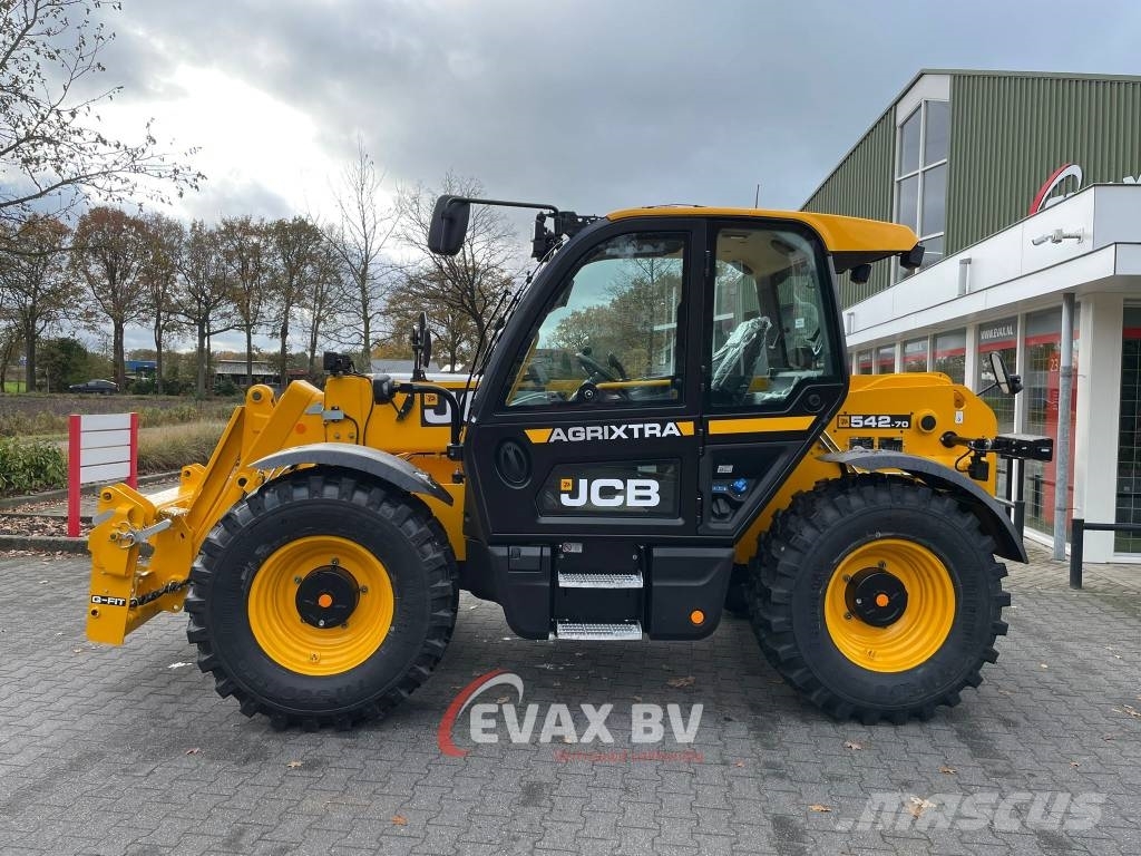 JCB 542-70 AgriXtra Tarimsal teleskopik yükleyiciler