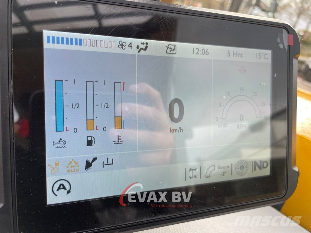 JCB 542-70 AgriXtra Tarimsal teleskopik yükleyiciler