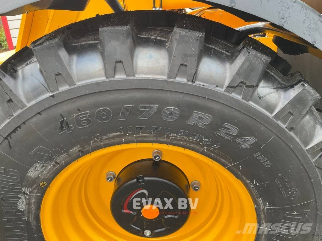 JCB 542-70 AgriXtra Tarimsal teleskopik yükleyiciler