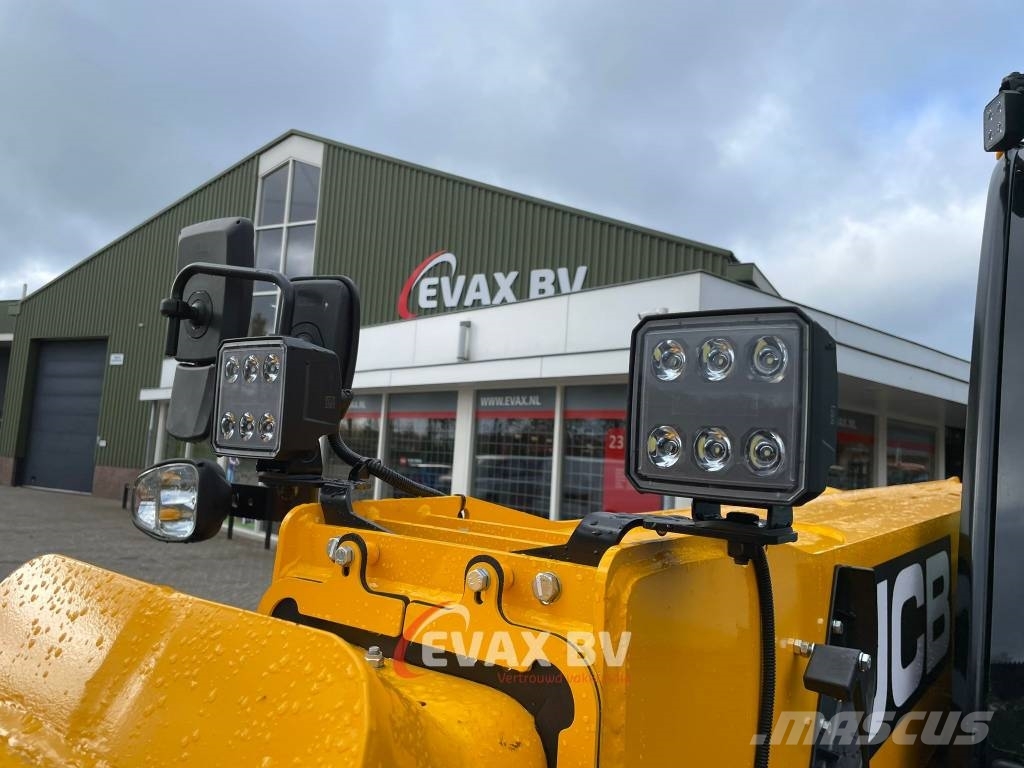 JCB 542-70 AgriXtra Tarimsal teleskopik yükleyiciler
