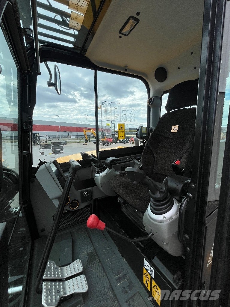JCB 85Z-2 中型挖掘机