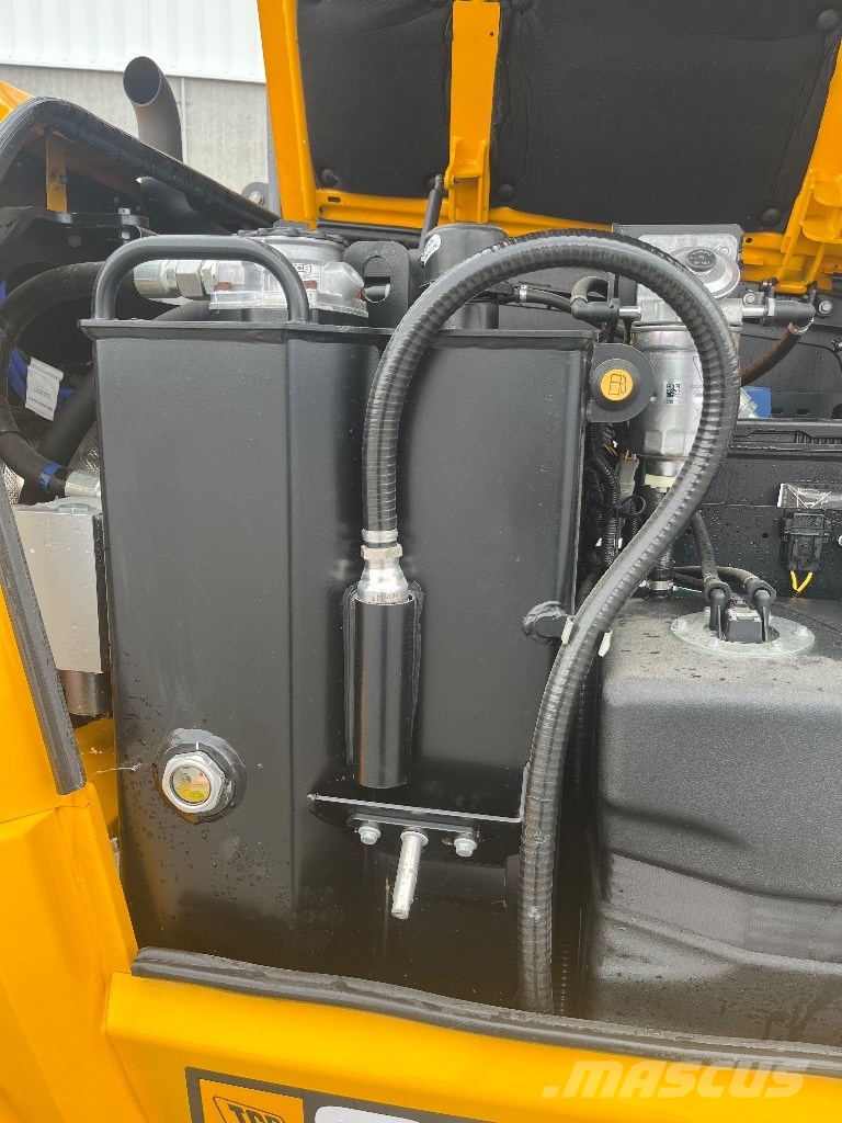 JCB 85Z-2 中型挖掘机
