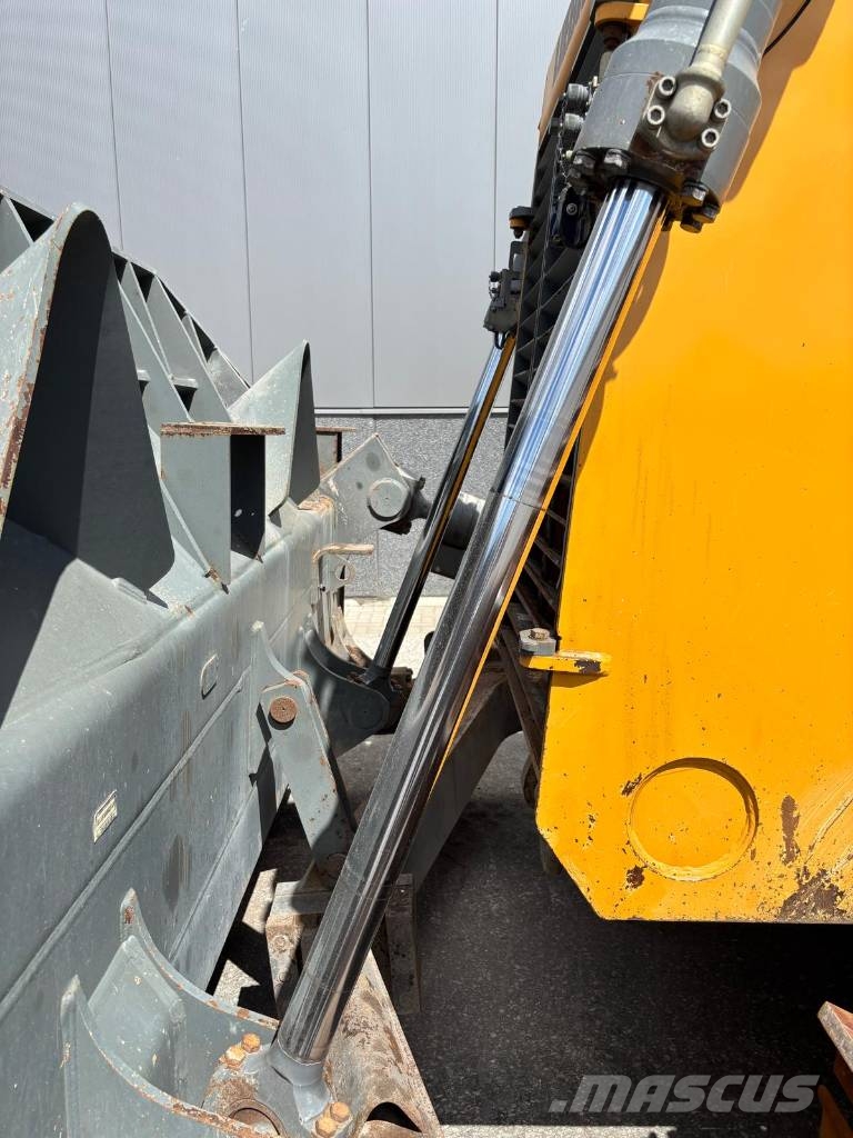 Liebherr PR 756 RIPPER Crawler dozers