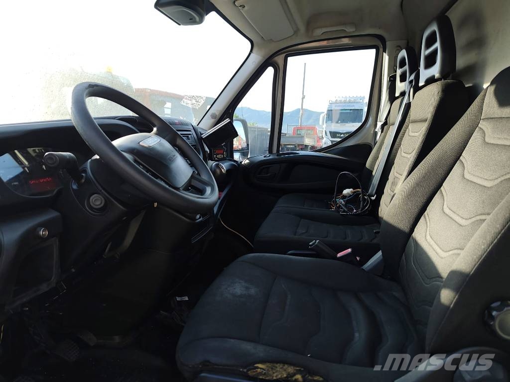 Iveco Daily 35-130 Camiones grúa