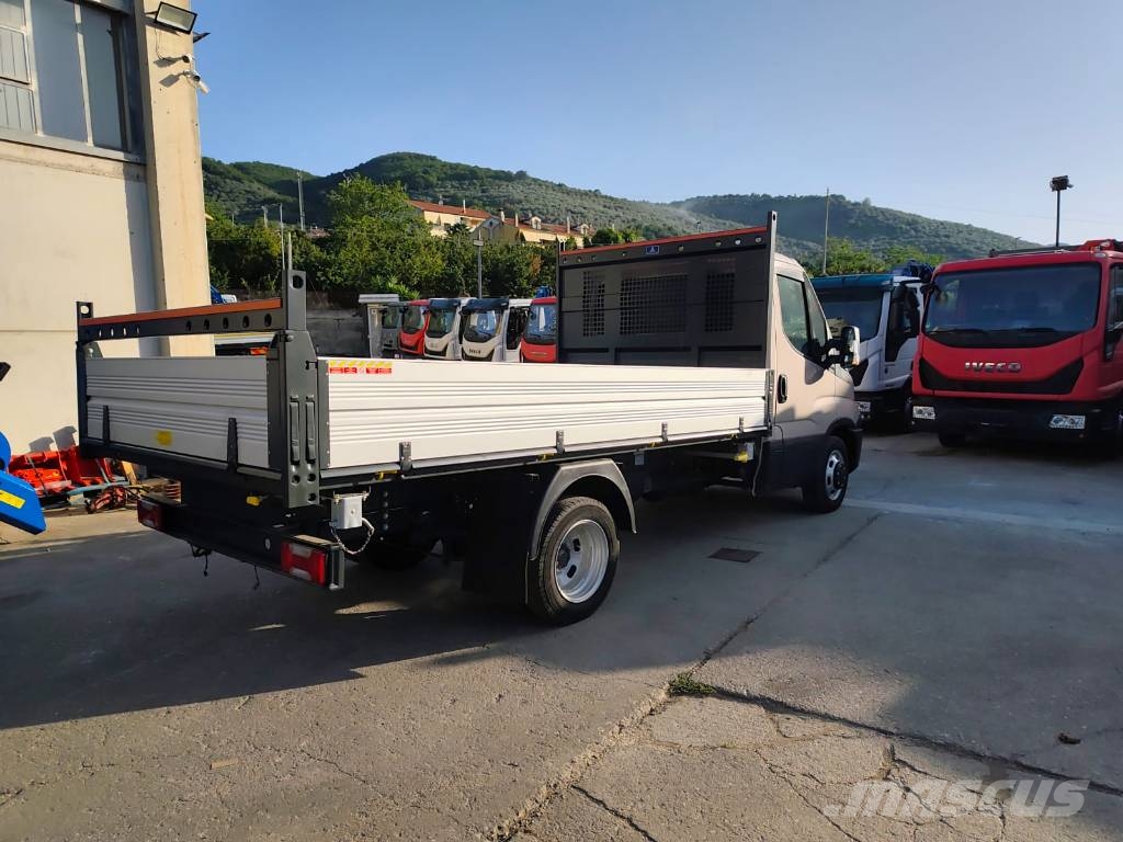 Iveco Daily 35-130 Camiones grúa