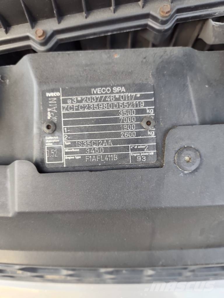 Iveco Daily 35-130 Camiones grúa