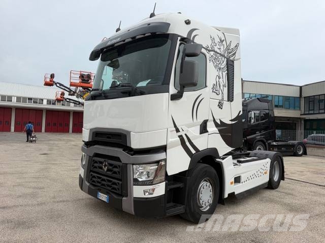 Renault T480 وحدات الجر