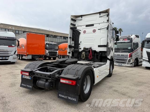 Renault T480 وحدات الجر