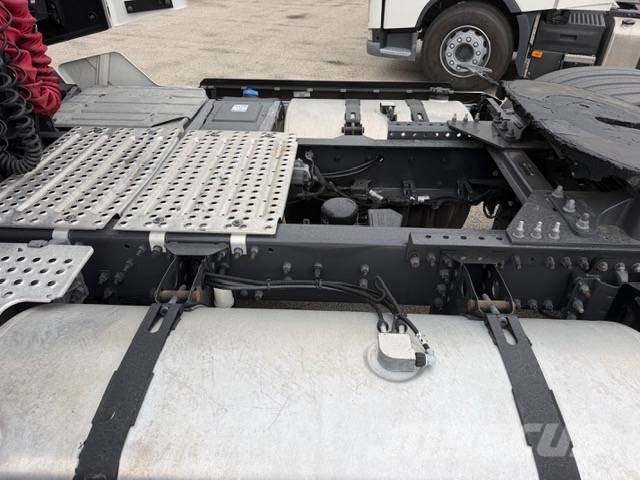 Renault T480 وحدات الجر