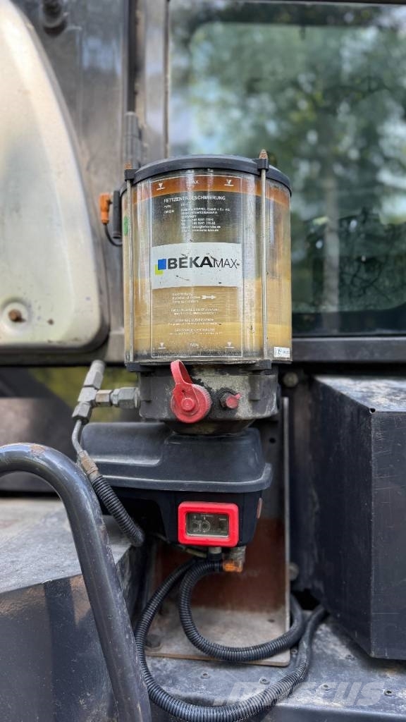 Hitachi ZW 140 Rataslaadurid