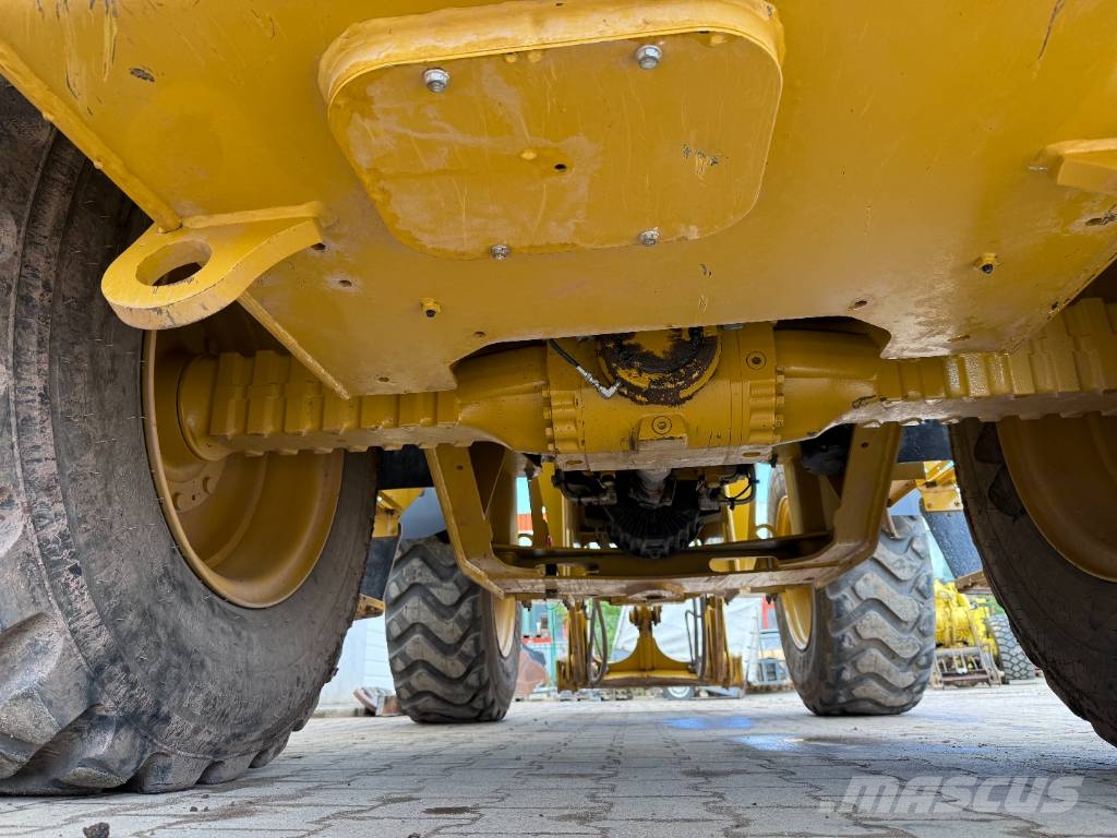 CAT 914 Фронтальні навантажувачі