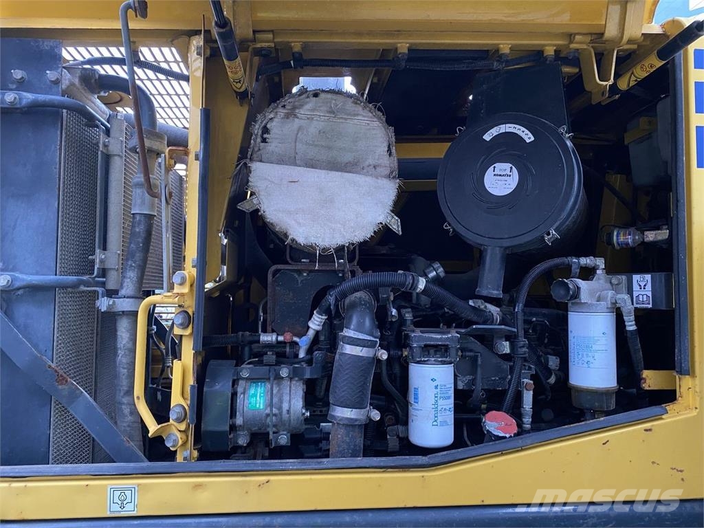 Komatsu WA320PZ لوادر بعجل