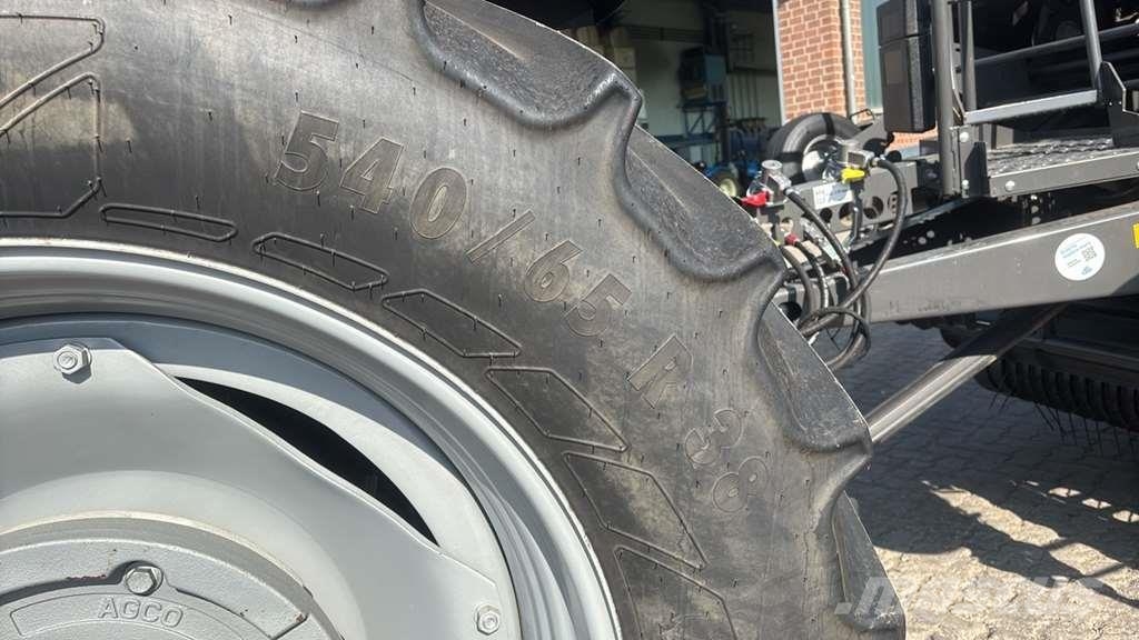 Massey Ferguson 5711 M DYNA 4 Трактора