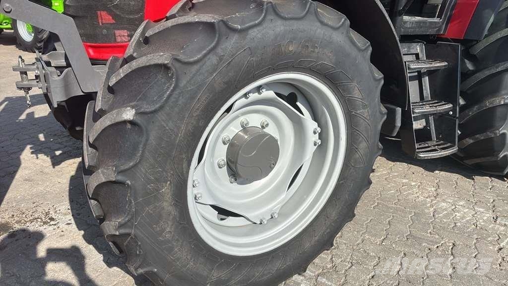 Massey Ferguson 5711 M DYNA 4 Трактора