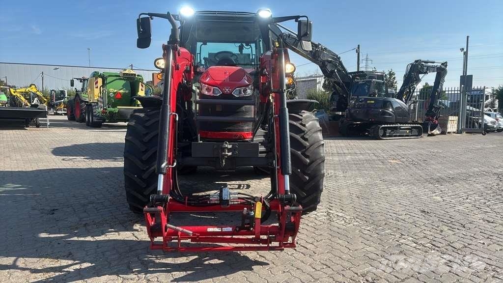 Massey Ferguson 5711 M DYNA 4 Трактора
