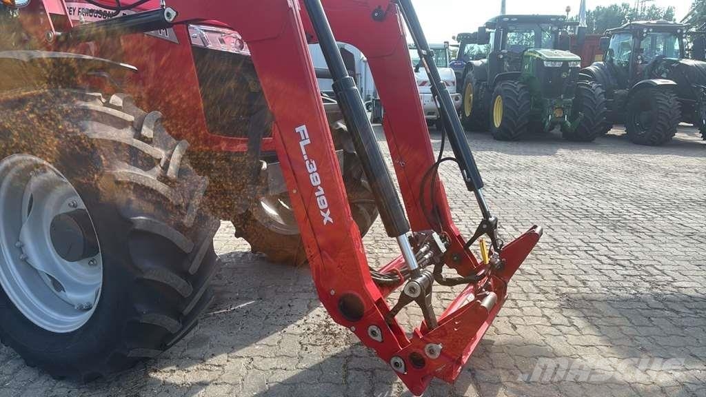 Massey Ferguson 5711 M DYNA 4 Трактора