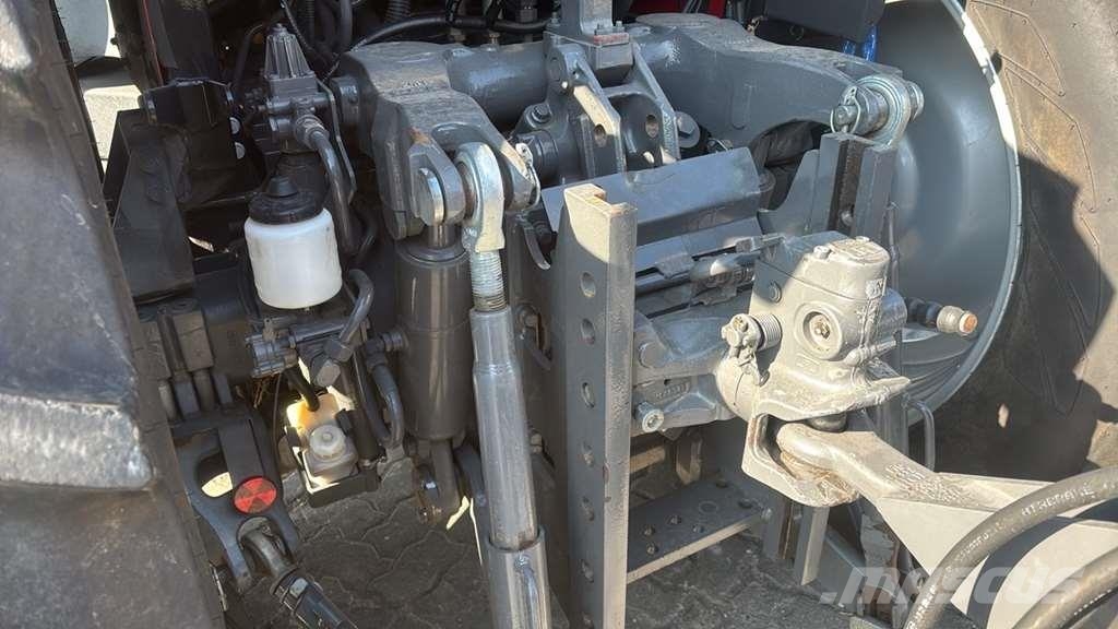 Massey Ferguson 5711 M DYNA 4 Трактора