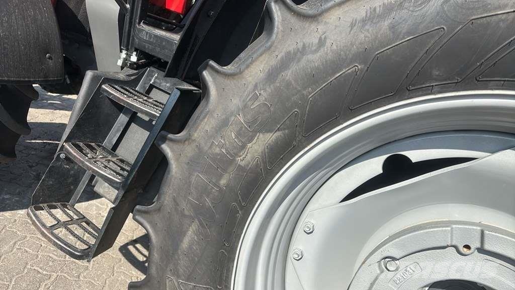 Massey Ferguson 5711 M DYNA 4 Трактора