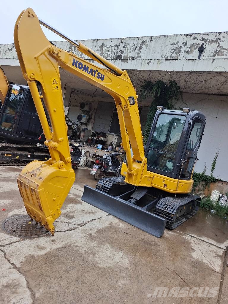 Komatsu PC 55 MR made in Japan 小型挖土機/掘鑿機<7t(小型挖掘機)
