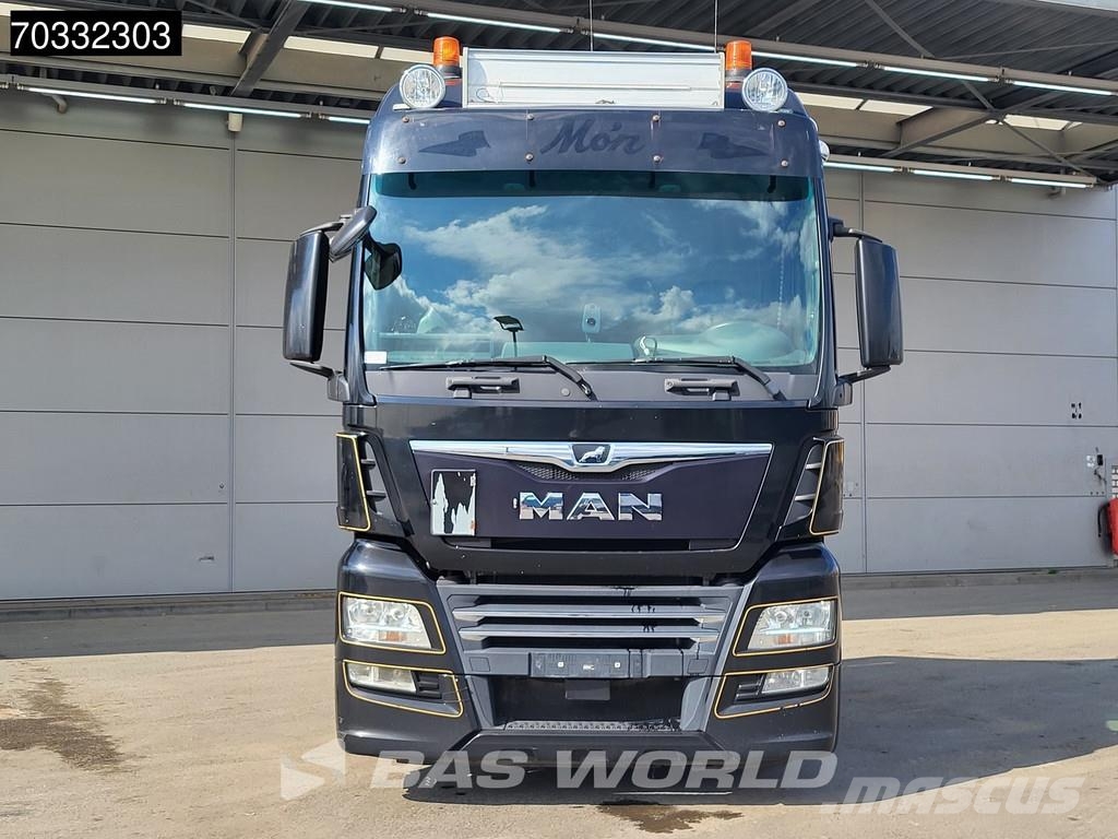 MAN TGX 18.460 TGX 4X2 Mega XXL 2xTanks Hebesattel Nav Ťahače