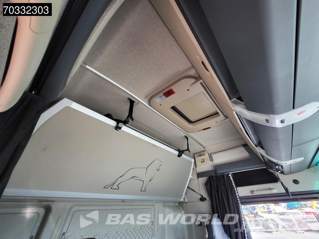 MAN TGX 18.460 TGX 4X2 Mega XXL 2xTanks Hebesattel Nav Ťahače